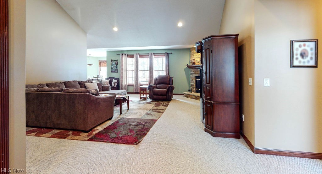 3948 Johnson Road Norton, OH 44203 - Photo 4 of 33