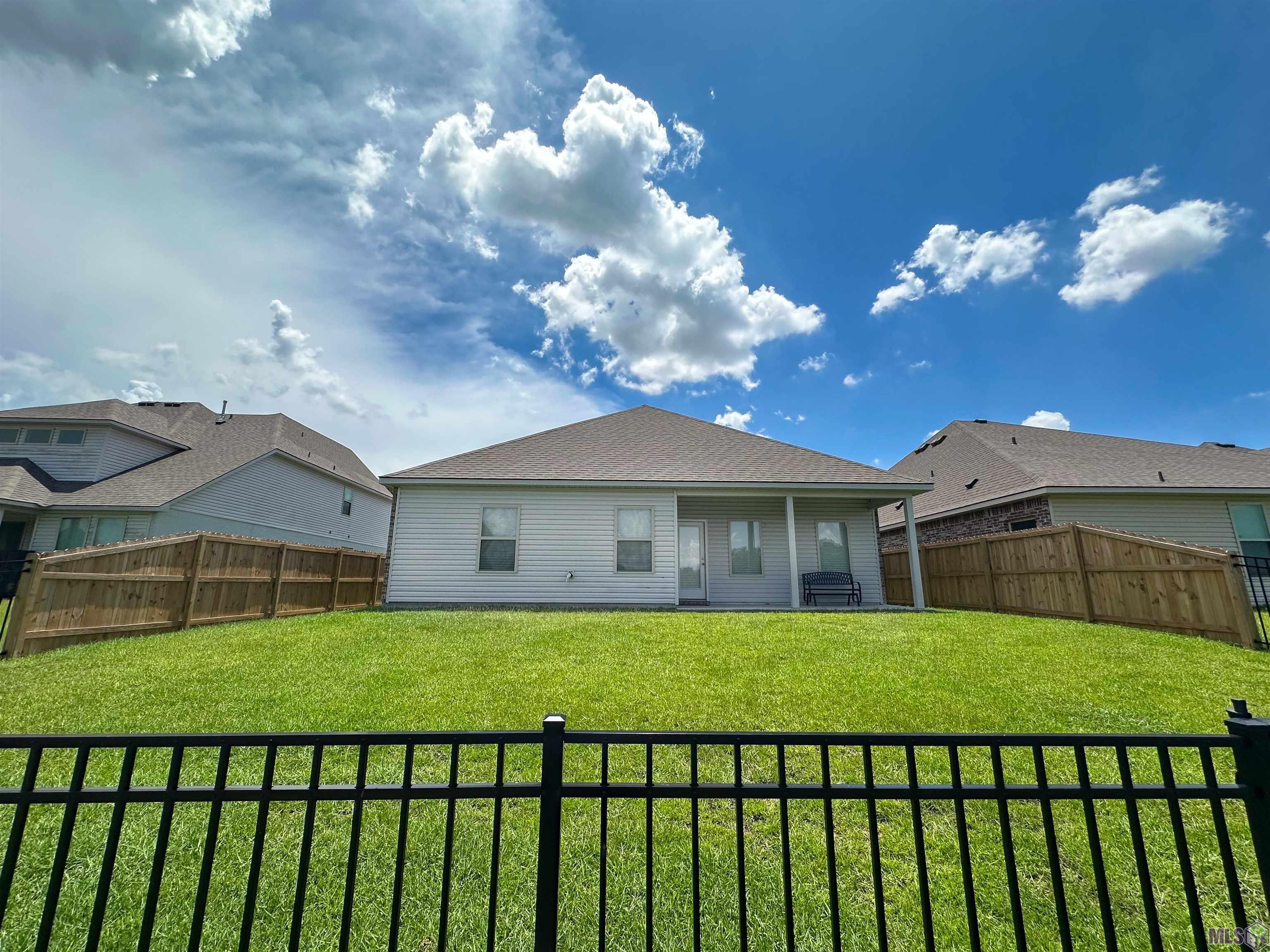 14167 Bellacosa Avenue Baton Rouge, LA 70817 - Photo 17 of 19