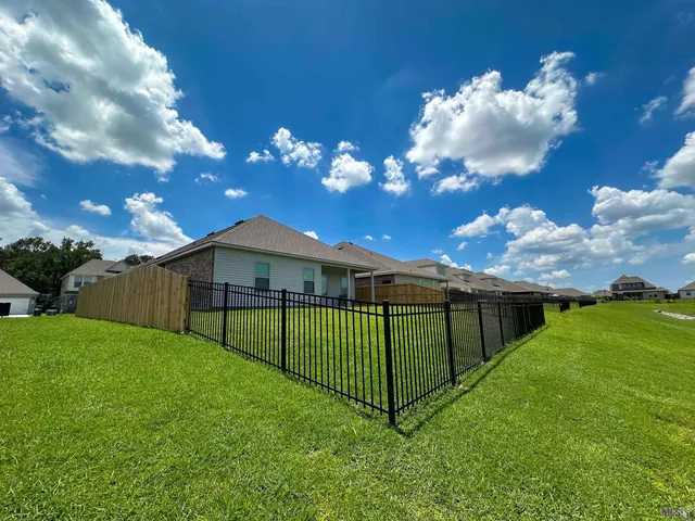 $2,500 | 14167 Bellacosa Avenue, Baton Rouge, LA 70817