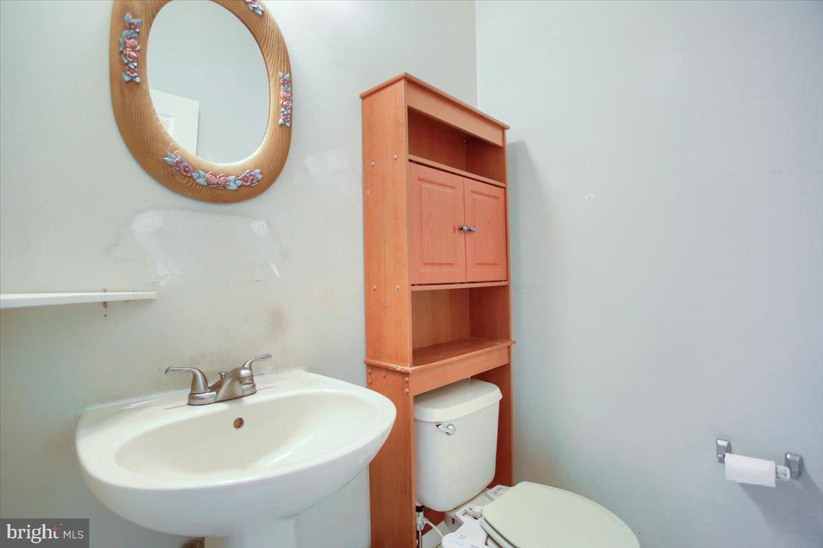 46 Country Road Perkasie, PA 18944 - Photo 21 of 45 Half Bath
