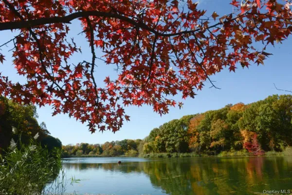 $684,900 | 229-09 69th Avenue, Unit 77 | Oakland Gardens