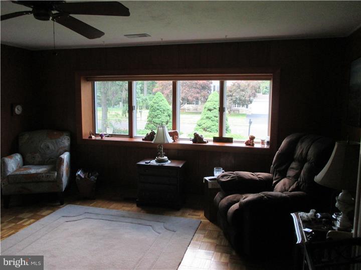 344 Emerson Road Huntingdon Valley, PA 19006 - Photo 11 of 23 Gallery Image 11