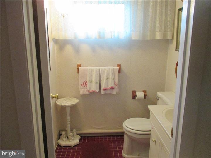 344 Emerson Road Huntingdon Valley, PA 19006 - Photo 18 of 23 Gallery Image 18