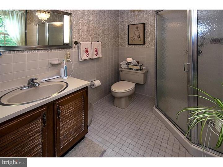 344 Emerson Road Huntingdon Valley, PA 19006 - Photo 21 of 23 Gallery Image 21