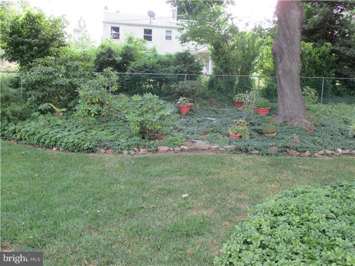 344 Emerson Road Huntingdon Valley, PA 19006 - Photo 6 of 23 Gallery Image 6