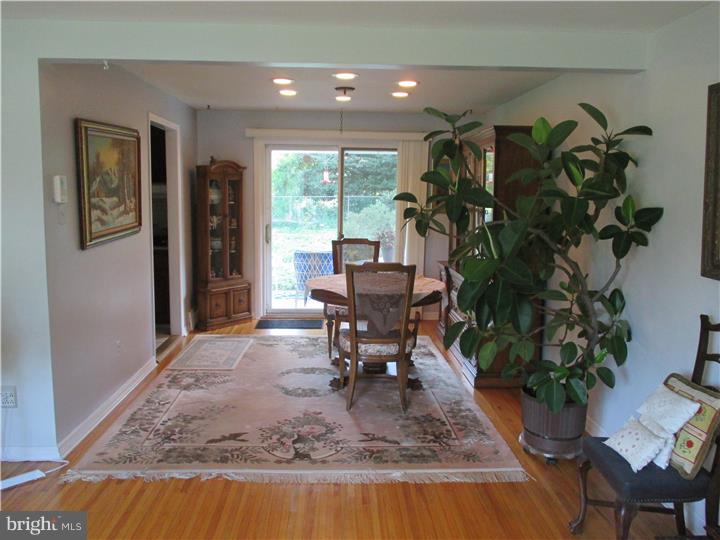 344 Emerson Road Huntingdon Valley, PA 19006 - Photo 10 of 23 Gallery Image 10