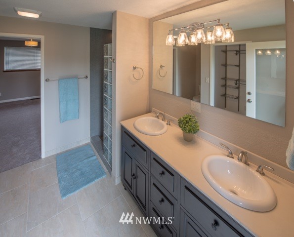 970 Union Avenue Northeast Renton, WA 98059 - Photo 12 of 22 Gallery Image 12