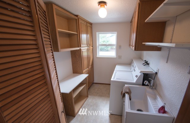 970 Union Avenue Northeast Renton, WA 98059 - Photo 14 of 22 Gallery Image 14