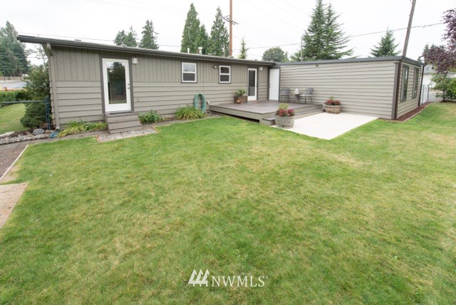 970 Union Avenue Northeast Renton, WA 98059 - Photo 15 of 22 Gallery Image 15