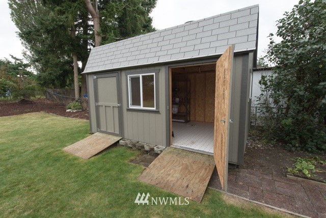 970 Union Avenue Northeast Renton, WA 98059 - Photo 17 of 22 Gallery Image 17