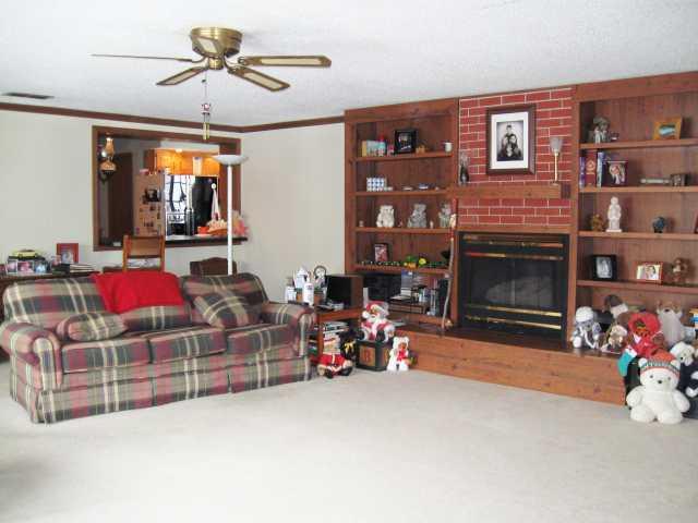 1585 John-Bart Road Lebanon, IN 46052 - Photo 3 of 12
