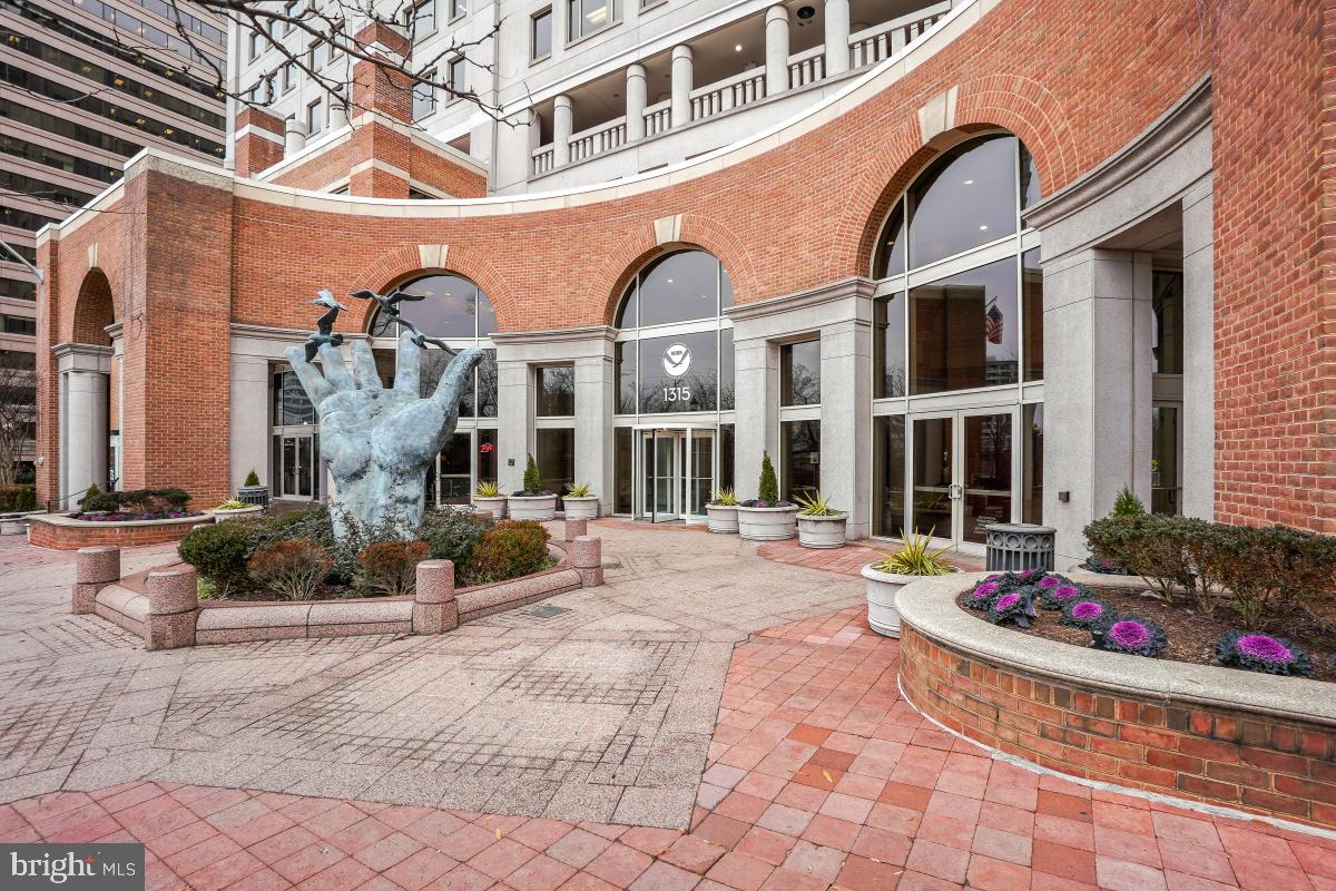 7915 Eastern Avenue Northwest, Unit 1208 Silver Spring, MD 20910 - Photo 30 of 32