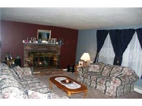 111 Conant Road Nashua, NH 03062 - Photo 3 of 7