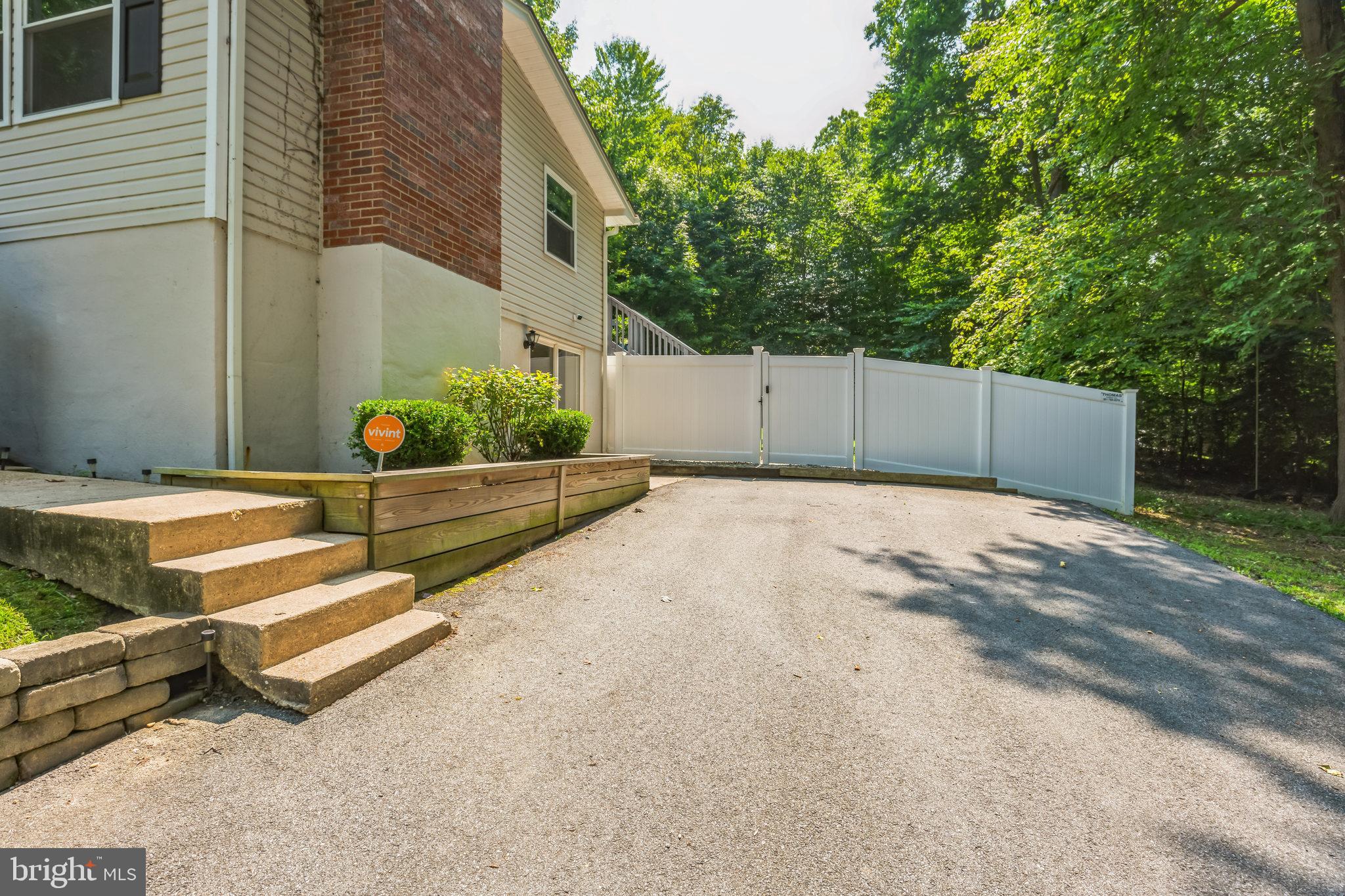218 Thunderbird Drive Lusby, MD 20657 - Photo 5 of 27 Driveway