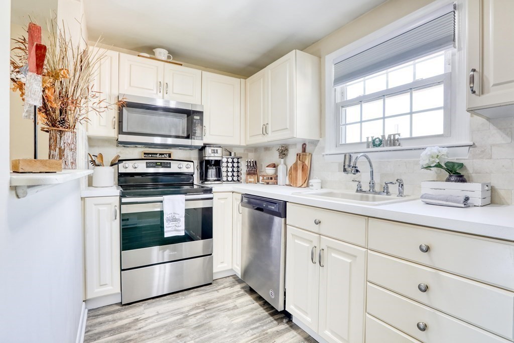 57 Sylvan Street, Unit 3E Danvers, MA 01923 - Photo 8 of 20