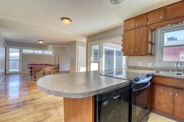 $345,000 | 1707 6th Street South, Moorhead, MN 56560