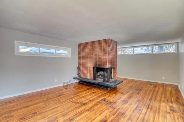 $345,000 | 1707 6th Street South, Moorhead, MN 56560