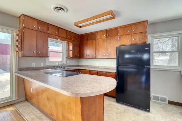 $345,000 | 1707 6th Street South, Moorhead, MN 56560