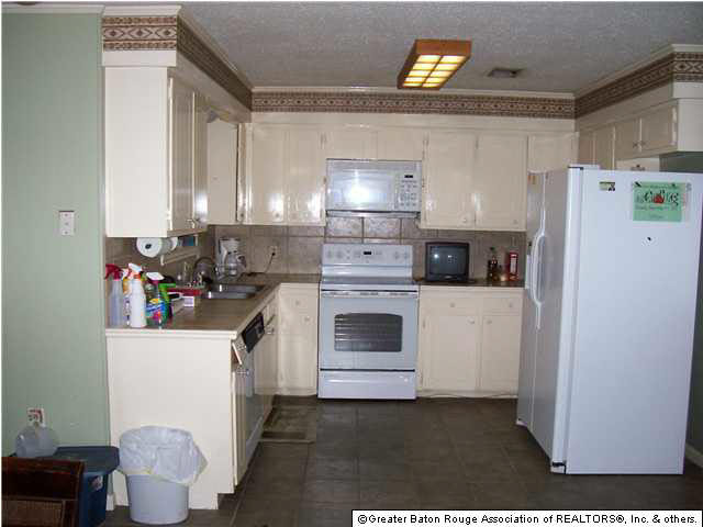 16134 Batavia Avenue Baton Rouge, LA 70817 - Photo 2 of 7 Gallery Image 2