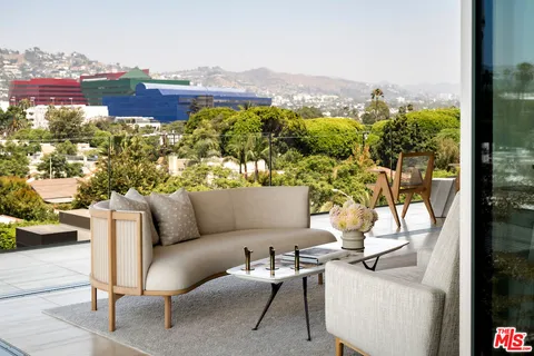 $12,750,000 | 8899 Beverly Boulevard, Unit 5A, West Hollywood, CA 90048