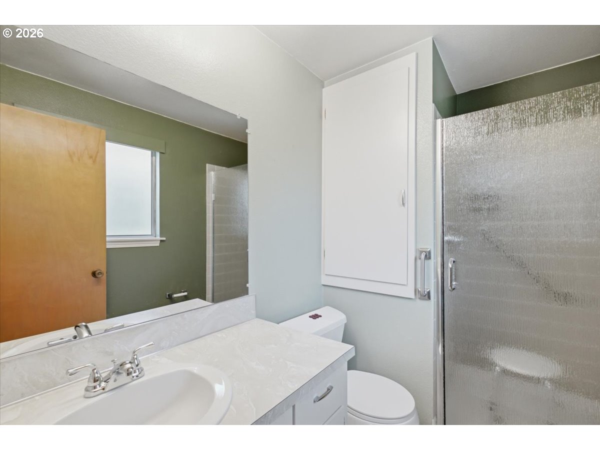895 Northwest 3rd Street Gresham, OR 97030 - Photo 17 of 41