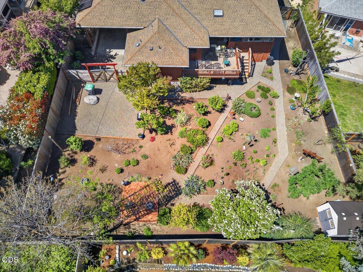 1056 Beswick Way Ashland, OR 97520 - Photo 46 of 47