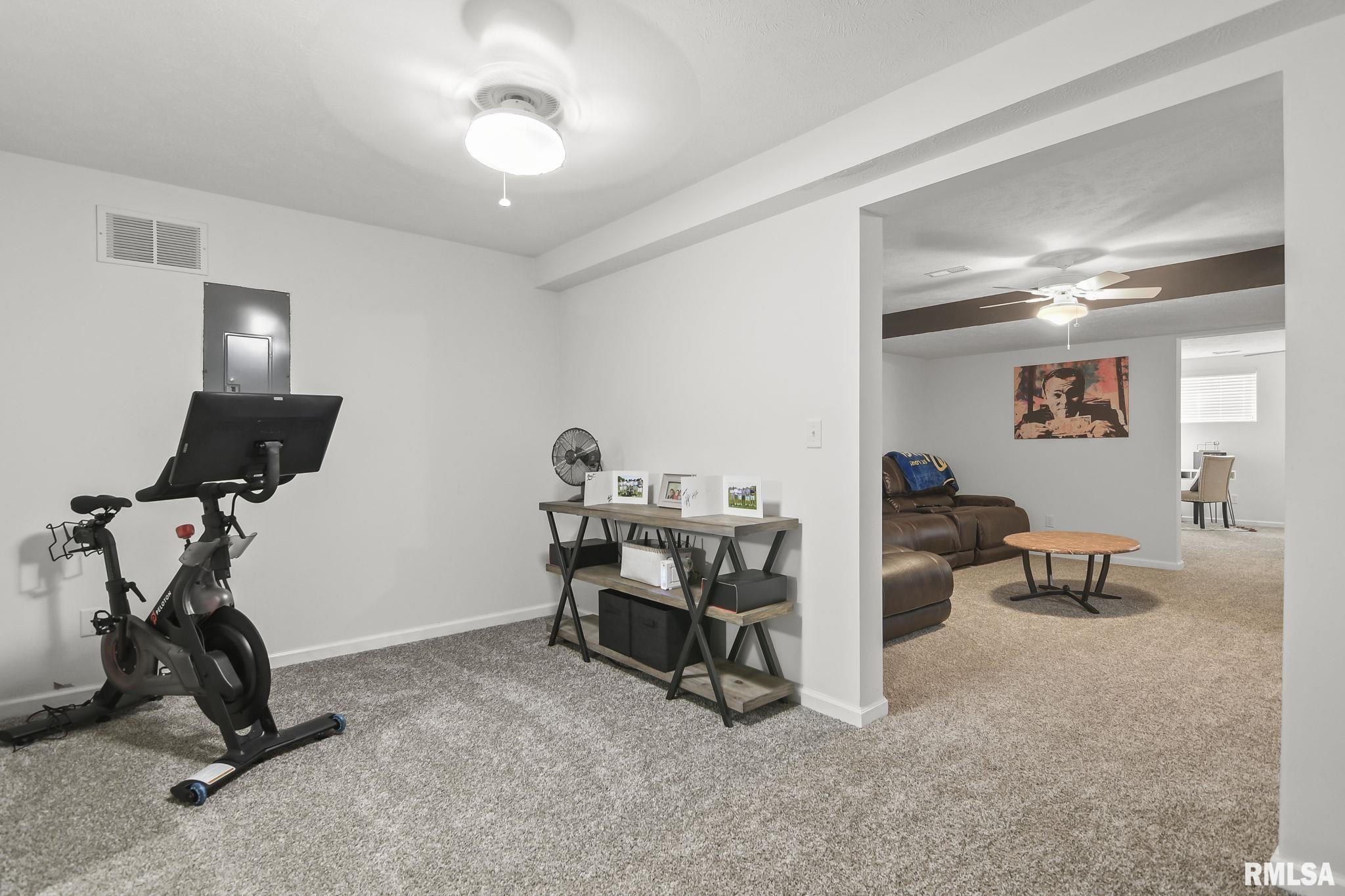 4404 Castle Pines Drive Springfield, IL 62711 - Photo 23 of 35 Gallery Image 23
