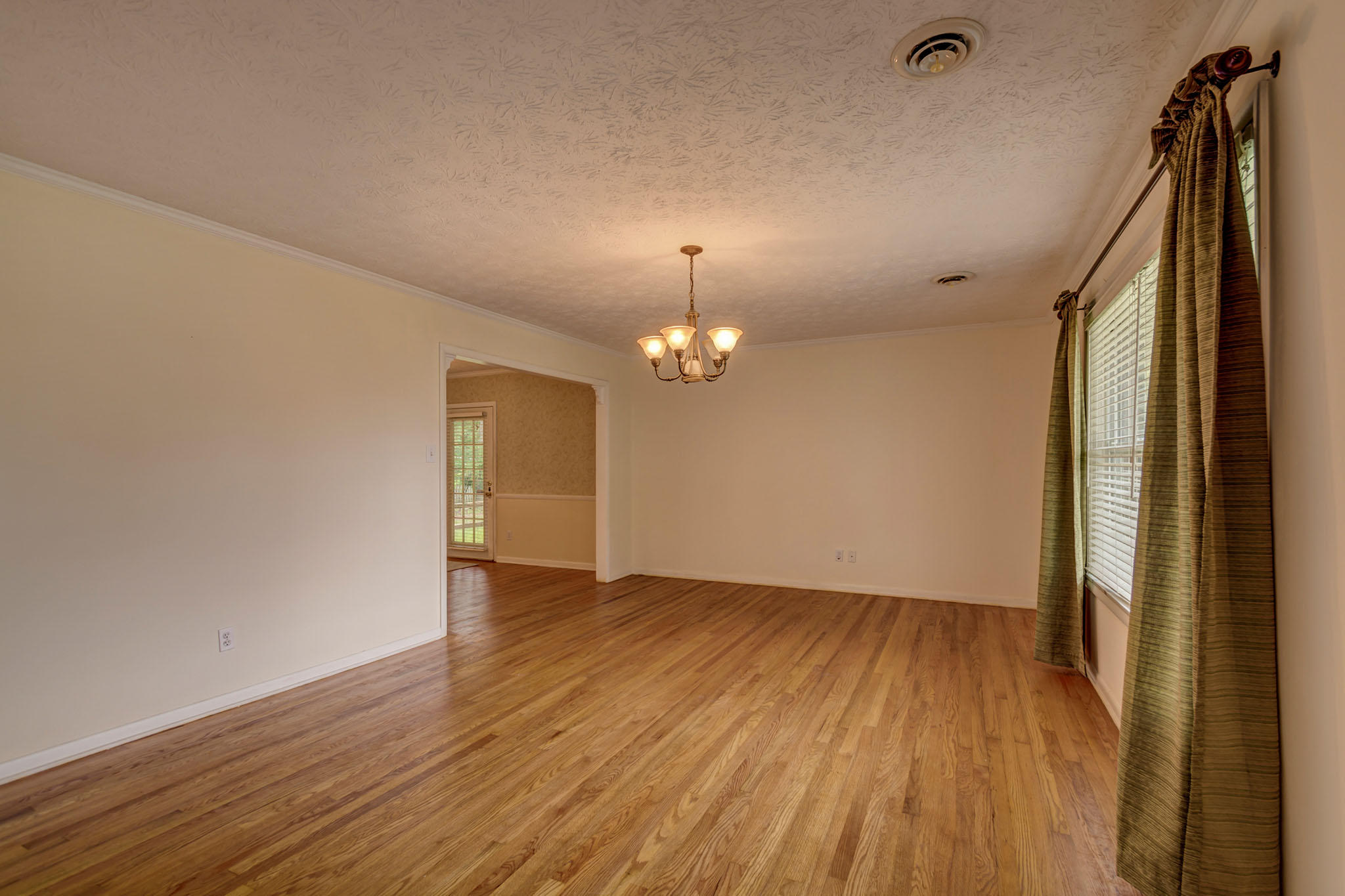 117 Gayle Road Southwest, Unit 2 Knoxville, TN 37922 - Photo 3 of 19 117_Gayle_103