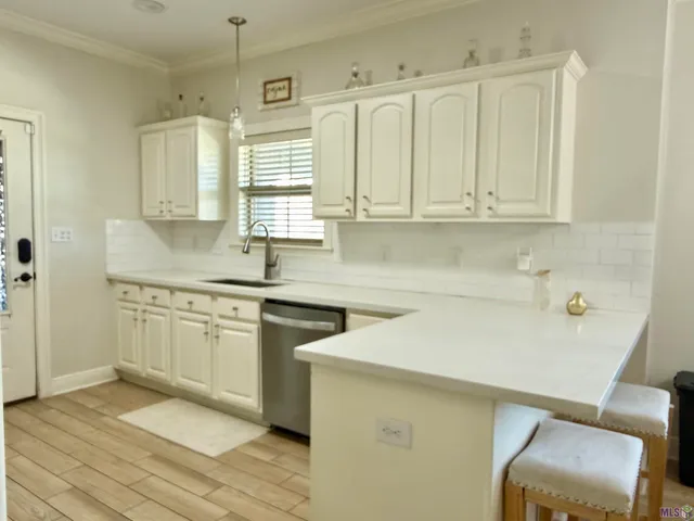 $369,000 | 306 Inglewood Way, Houma, LA 70360