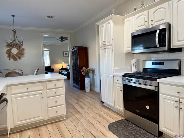 $369,000 | 306 Inglewood Way, Houma, LA 70360