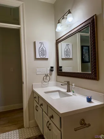 $369,000 | 306 Inglewood Way, Houma, LA 70360