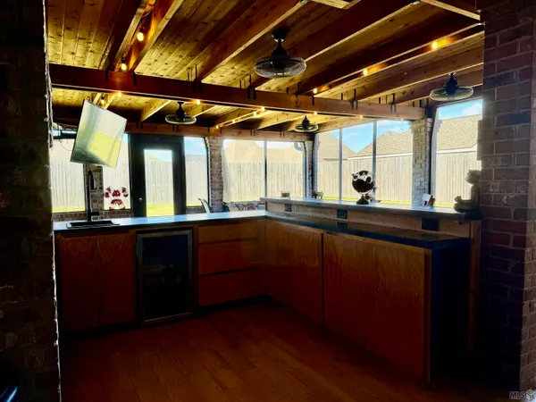 $369,000 | 306 Inglewood Way, Houma, LA 70360