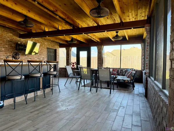 $369,000 | 306 Inglewood Way, Houma, LA 70360