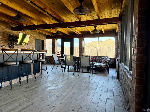 $369,000 | 306 Inglewood Way, Houma, LA 70360