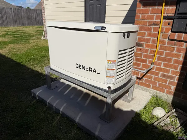 $369,000 | 306 Inglewood Way, Houma, LA 70360