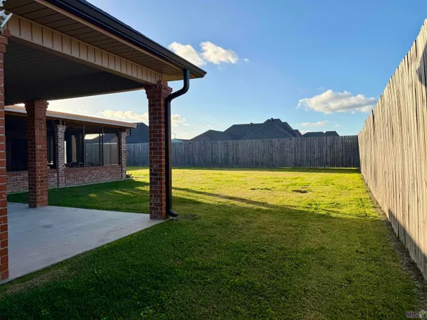 $369,000 | 306 Inglewood Way, Houma, LA 70360