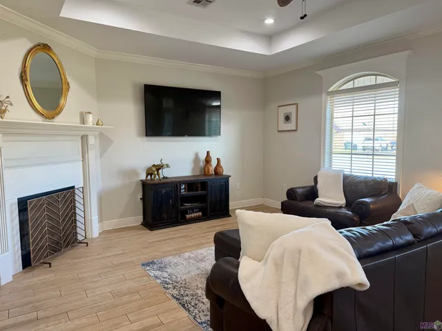 $369,000 | 306 Inglewood Way, Houma, LA 70360