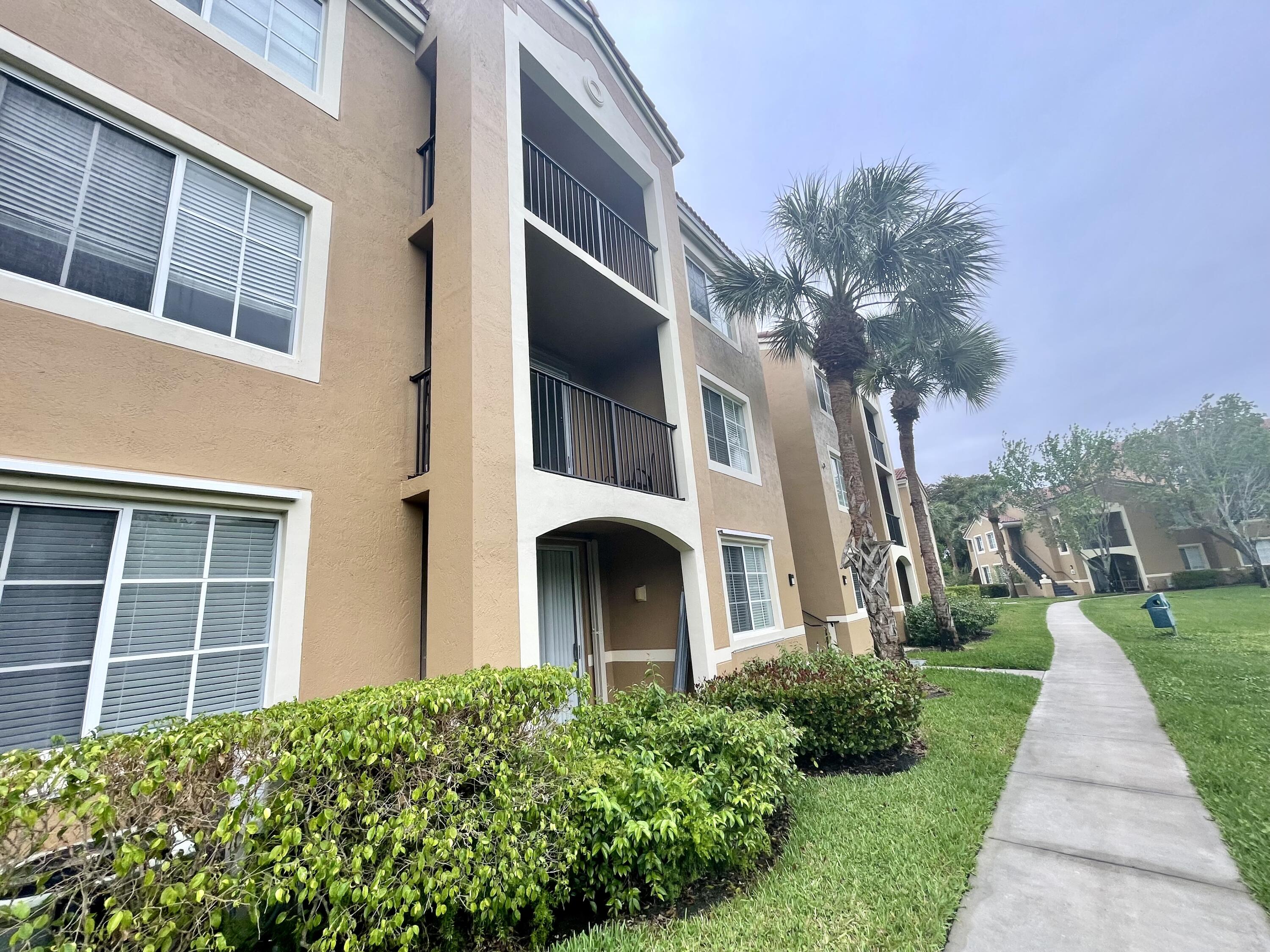 8010 North Nob Hill Road, Unit 106 Tamarac, FL 33321 - Photo 21 of 26 IMG_4297