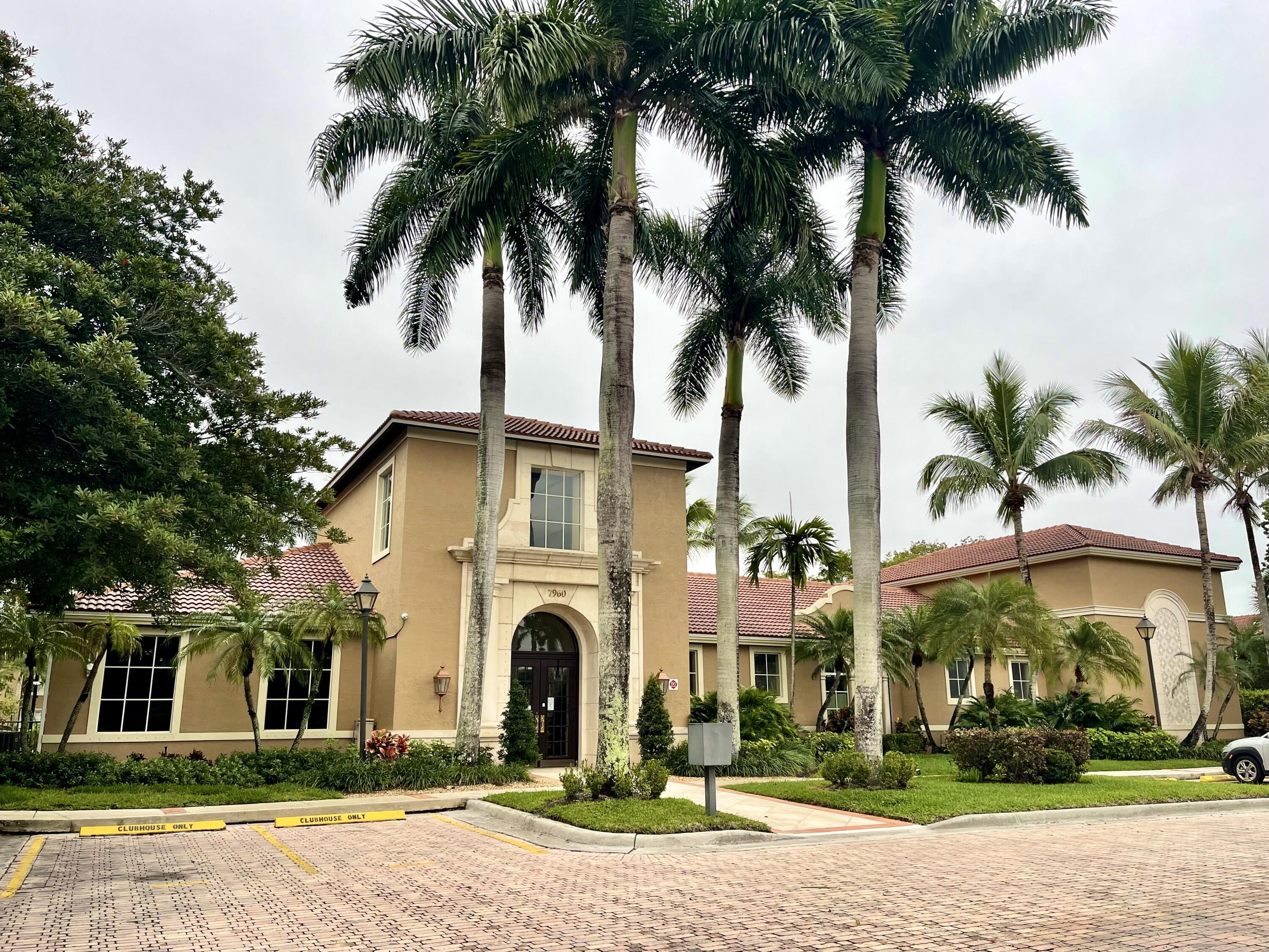 8010 North Nob Hill Road, Unit 106 Tamarac, FL 33321 - Photo 3 of 26 IMG_4273