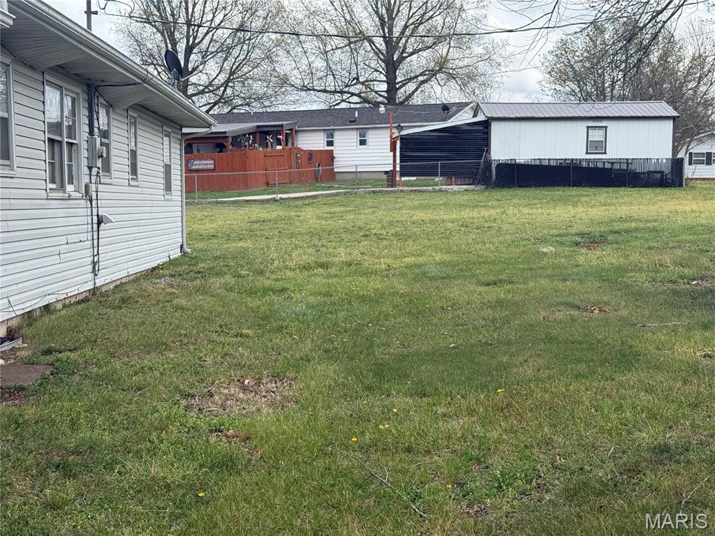 210 South High Street Iberia, MO 65486 - Photo 6 of 19