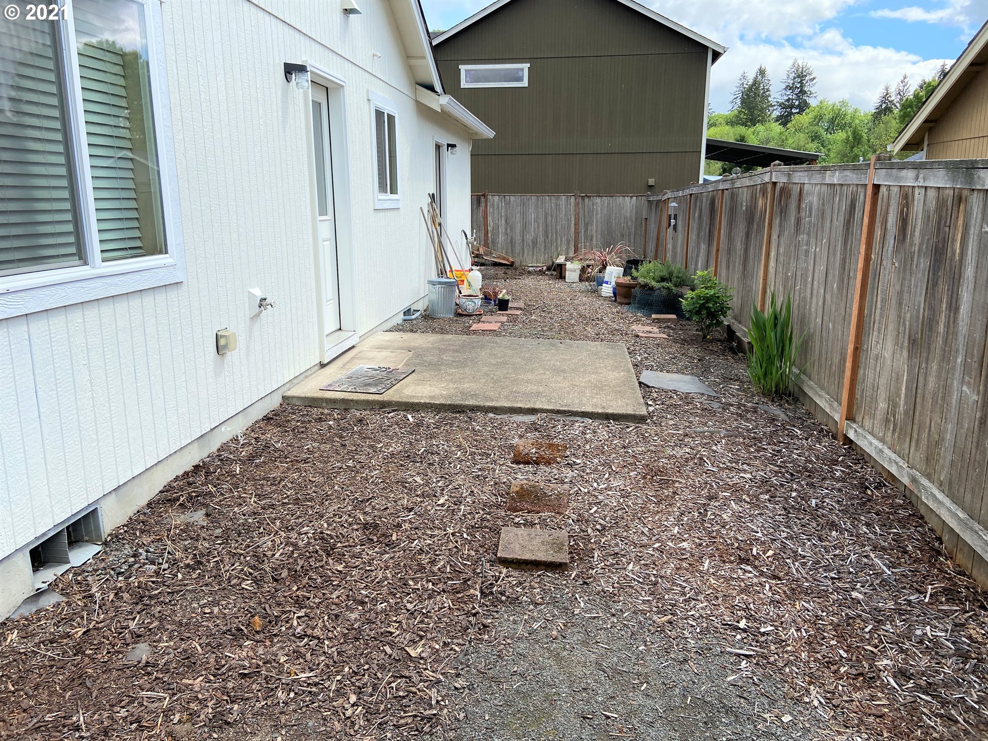 1910 South 57th Place Springfield, OR 97478 - Photo 16 of 16
