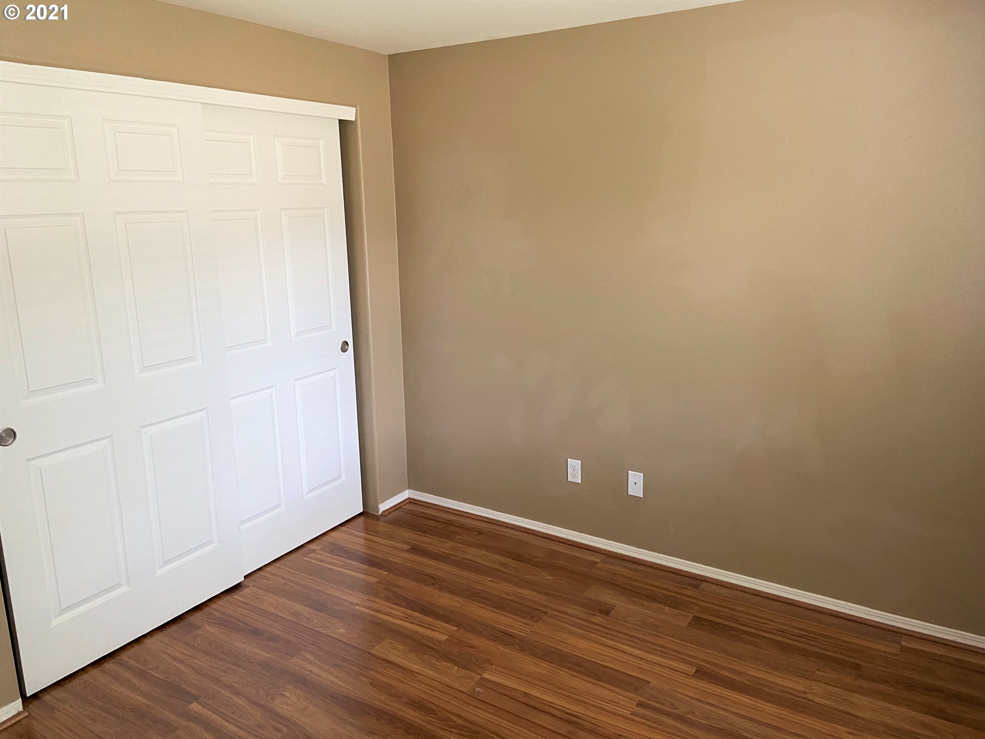 1910 South 57th Place Springfield, OR 97478 - Photo 9 of 16