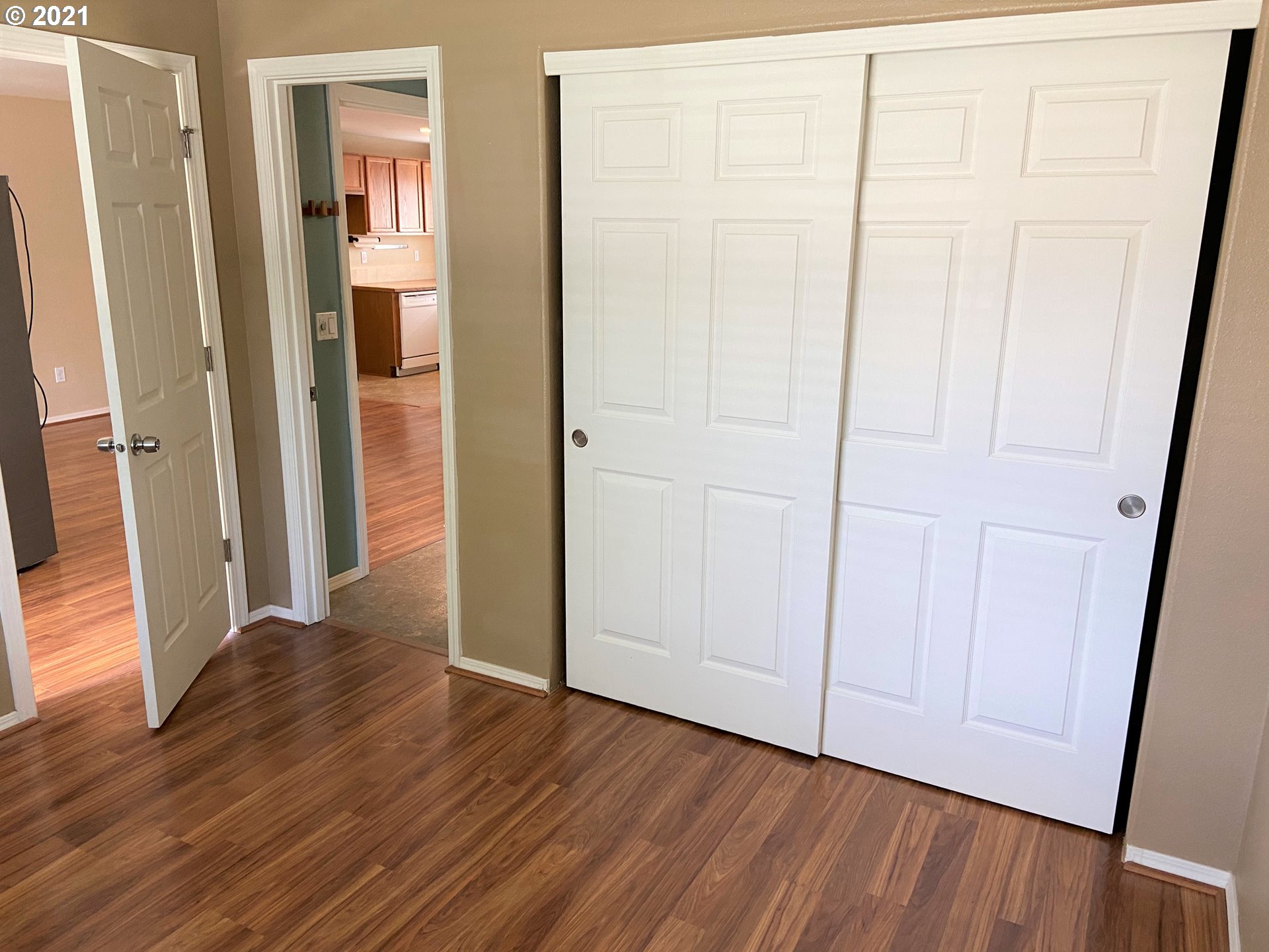 1910 South 57th Place Springfield, OR 97478 - Photo 10 of 16
