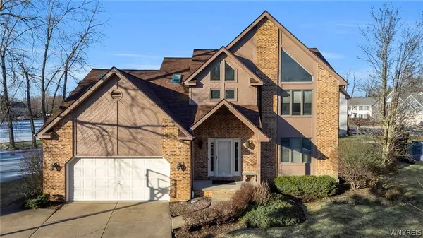 $549,900 | 8 Amsley Court, Amherst, NY 14051