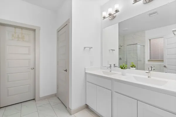 $3,400 | 28410 Hannahs Harbor Lane, Katy, TX 77494