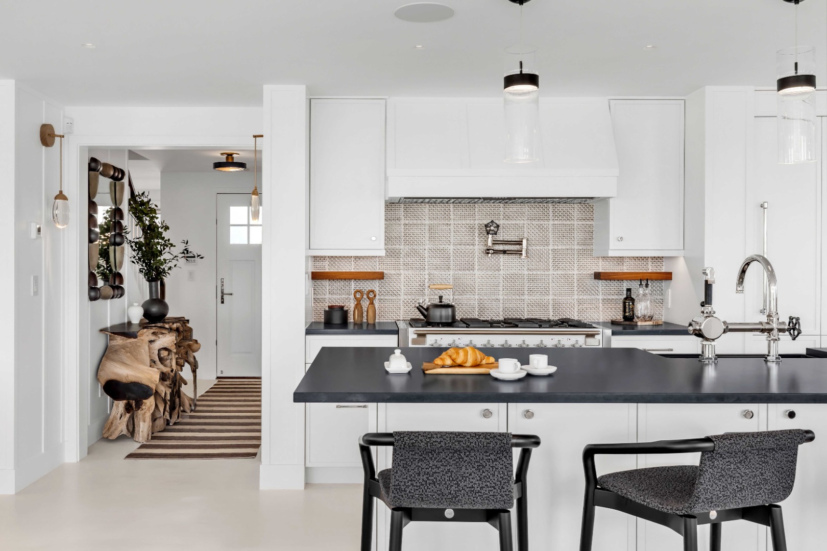 36 Easton Street Nantucket, MA 02554 - Photo 7 of 37