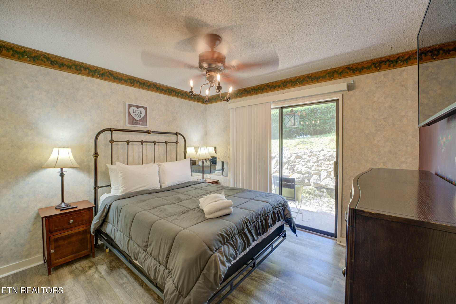 1081 Cove Road, Unit 613 Sevierville, TN 37876 - Photo 11 of 33 English Mountain Condo-15