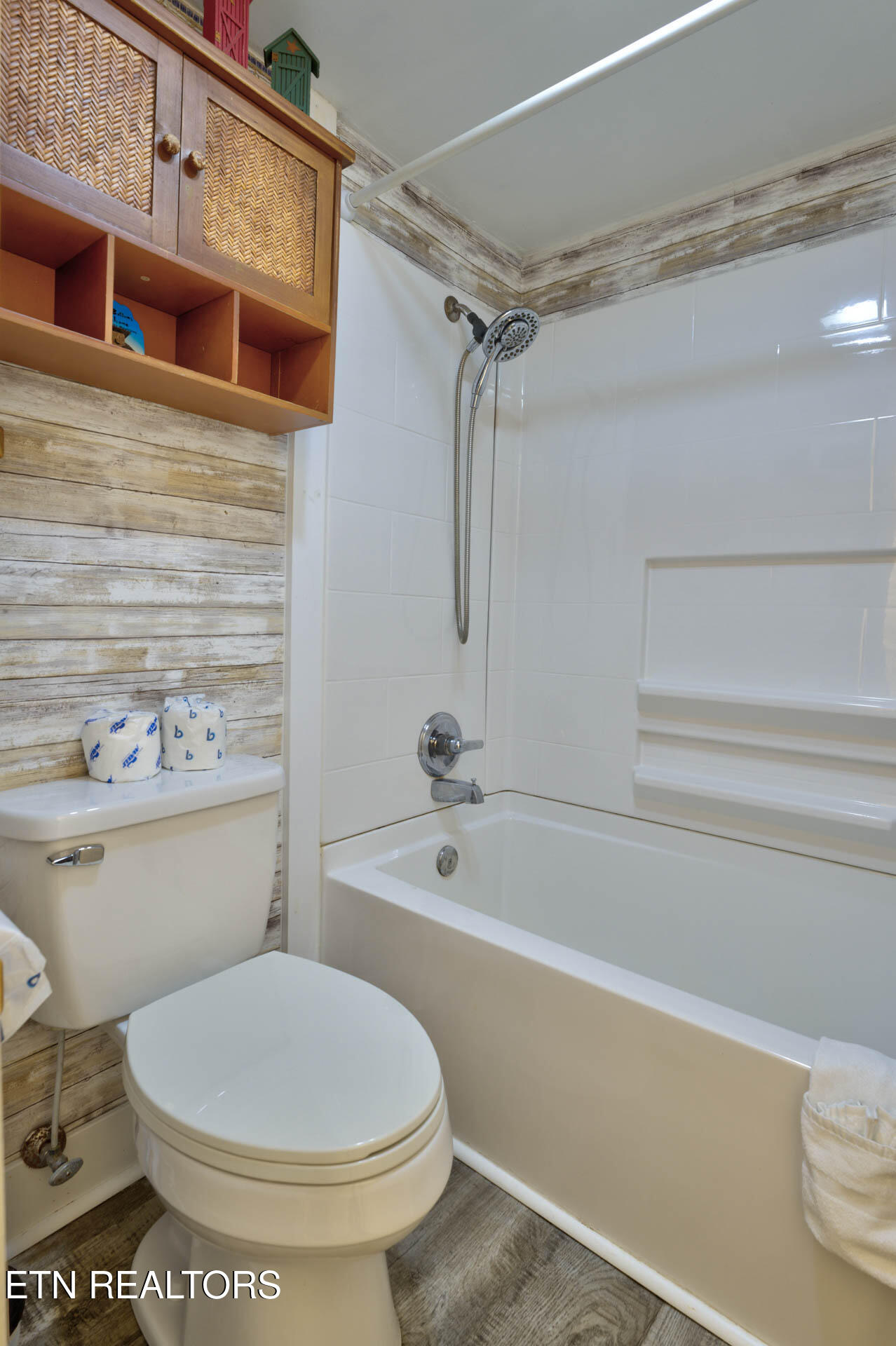 1081 Cove Road, Unit 613 Sevierville, TN 37876 - Photo 14 of 33 English Mountain Condo-19