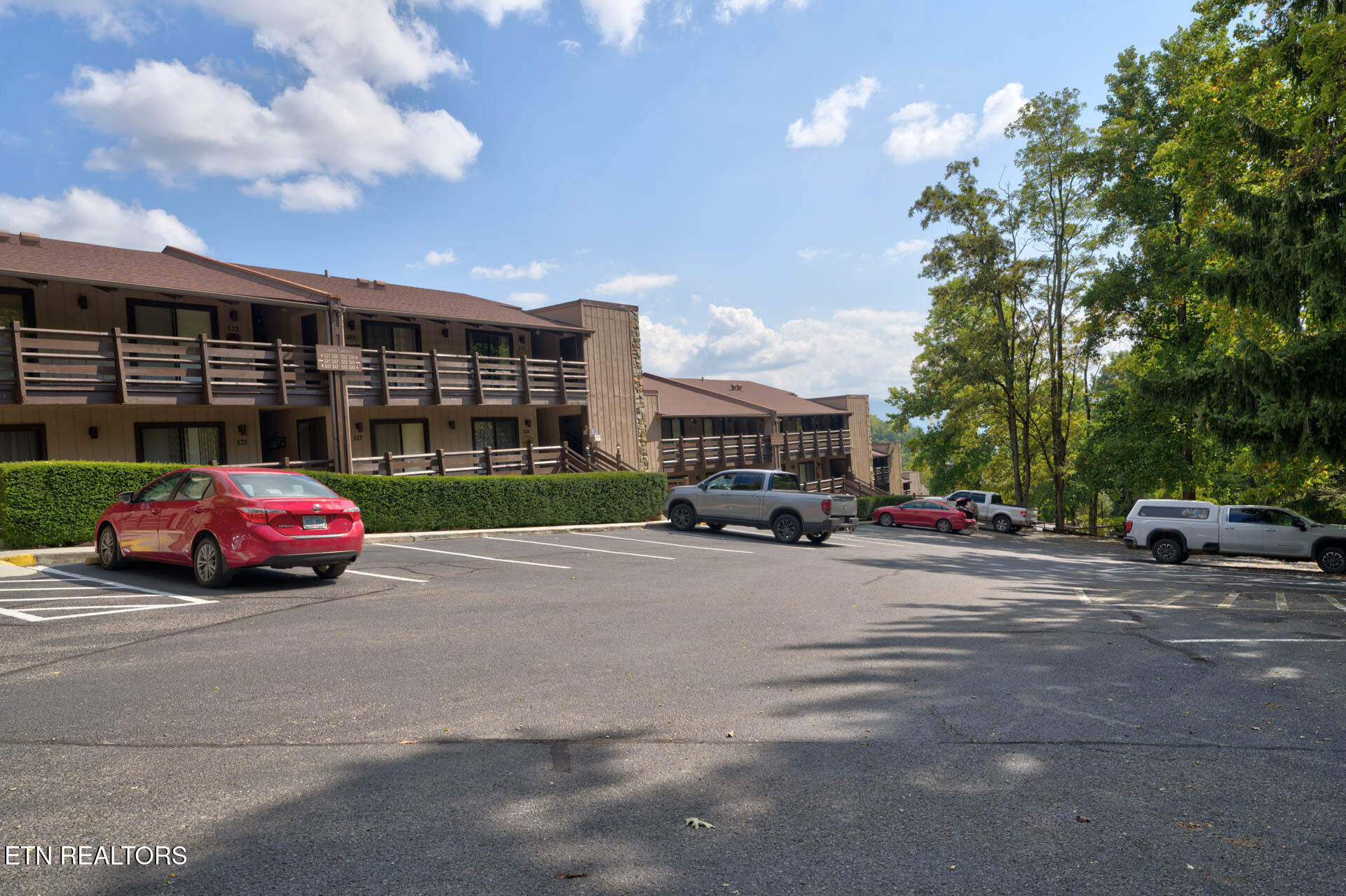 1081 Cove Road, Unit 613 Sevierville, TN 37876 - Photo 15 of 33 English Mountain Condo-35