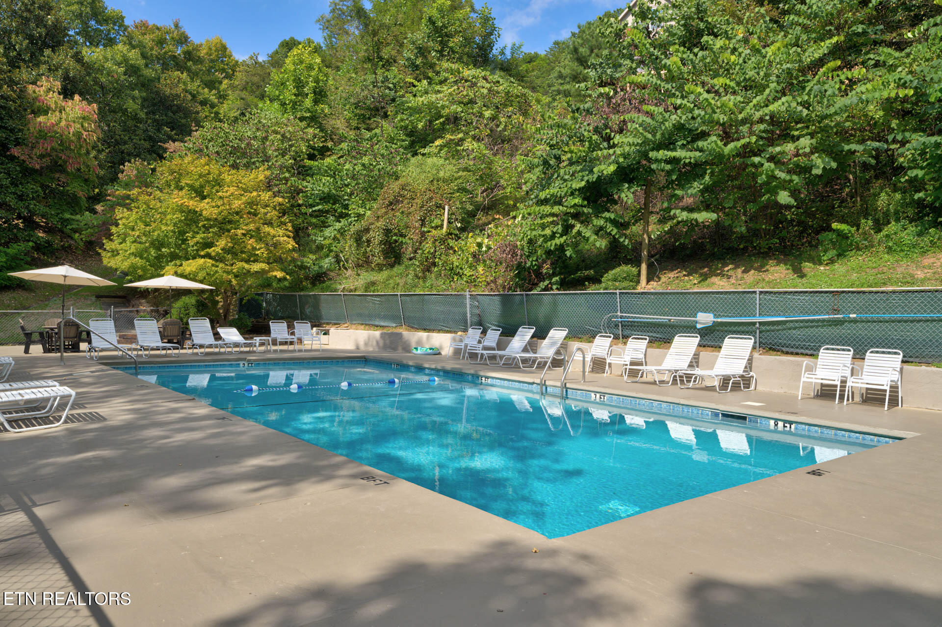 1081 Cove Road, Unit 613 Sevierville, TN 37876 - Photo 18 of 33 English Mountain Condo-36